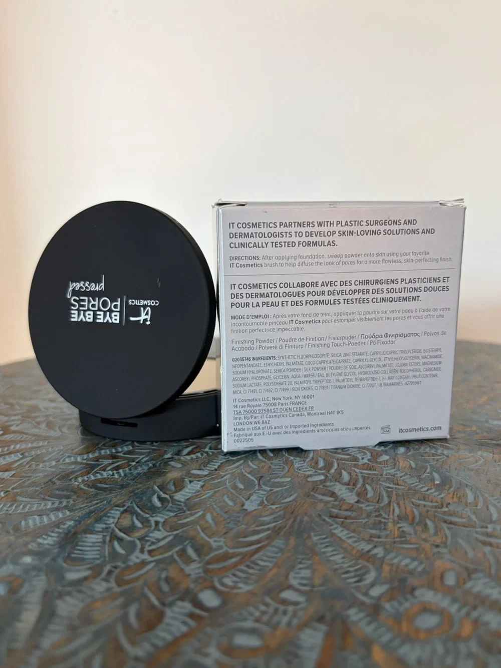 Brand New! IT Cosmetics Bye Bye Pores Pressed Translucent Setting Powder